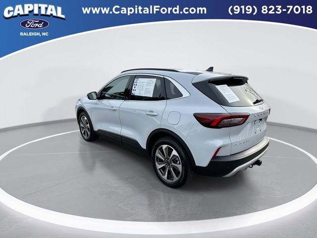Certified 2025 Ford Escape Platinum w/ Premium Technology Package image 4
