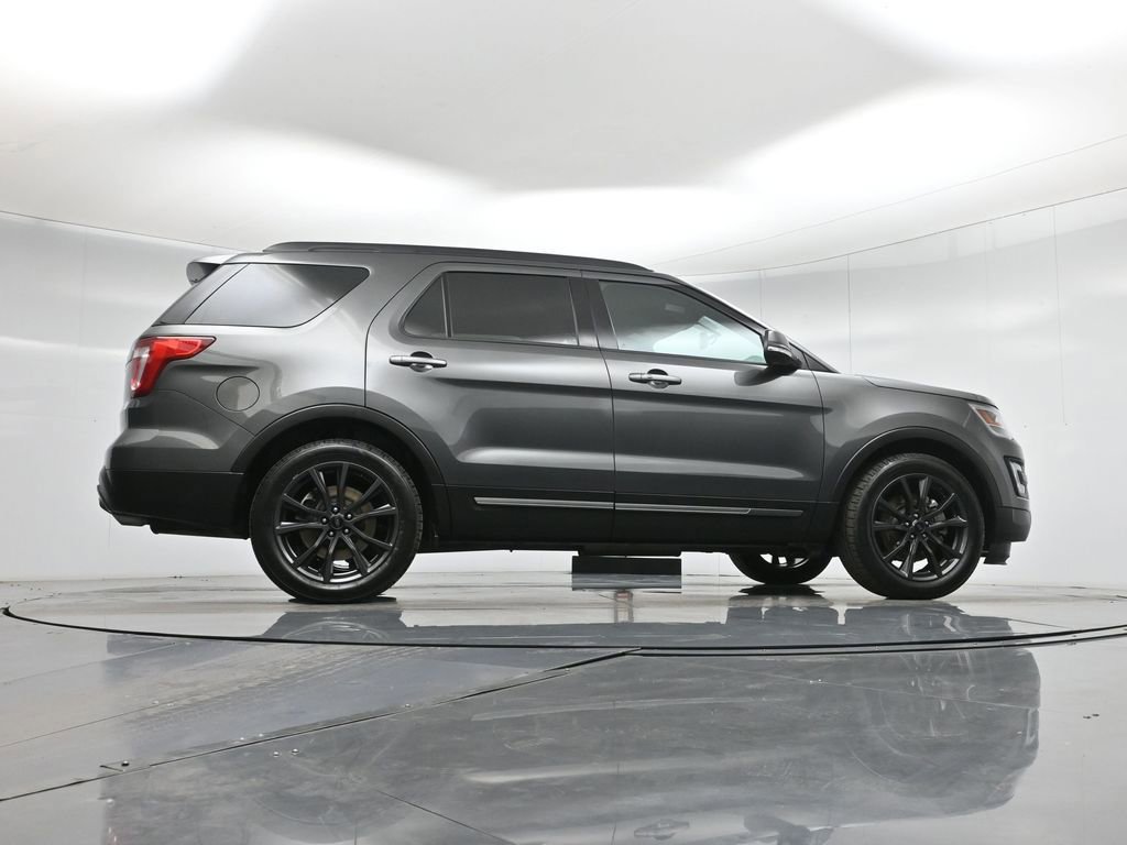 Certified 2017 Ford Explorer XLT w/ Equipment Group 202A image 13