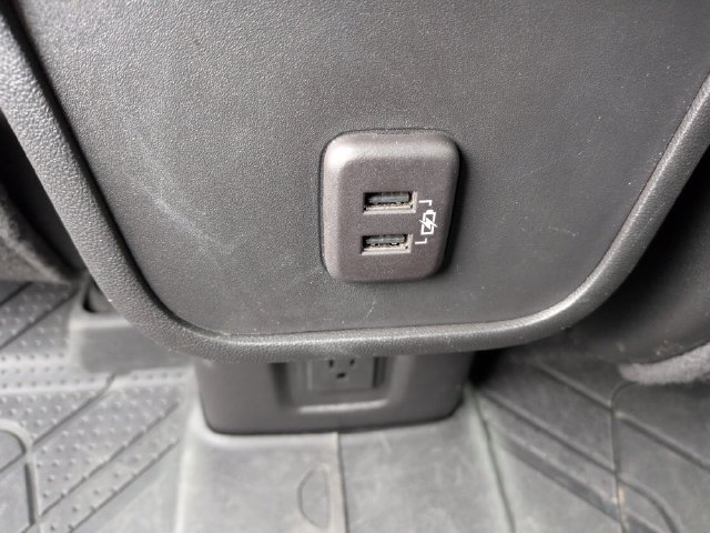 Used 2023 Chevrolet Equinox RS FWD image 27