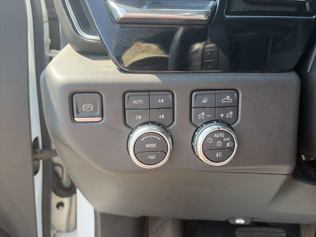 Used 2023 GMC Sierra 1500 SLT w/ SLT Premium Package AWD/4WD image 21