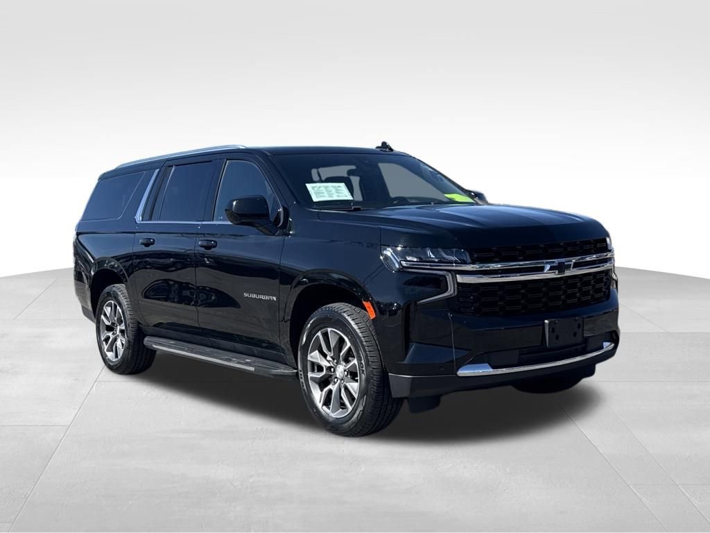 Used 2022 Chevrolet Suburban LS w/ Driver Alert Package image 4