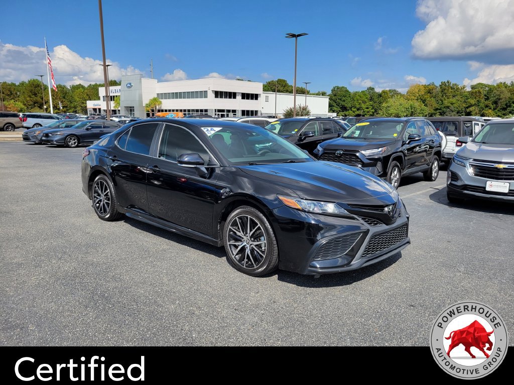 Used 2024 Toyota Camry SE FWD image 9