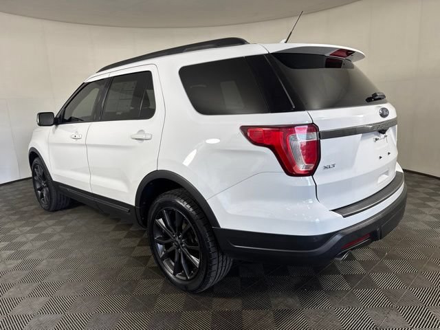 Certified 2019 Ford Explorer XLT w/ Equipment Group 202A AWD/4WD image 5