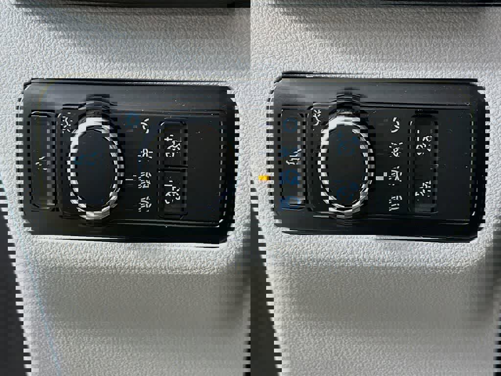 Certified 2024 Ford Escape Active image 27