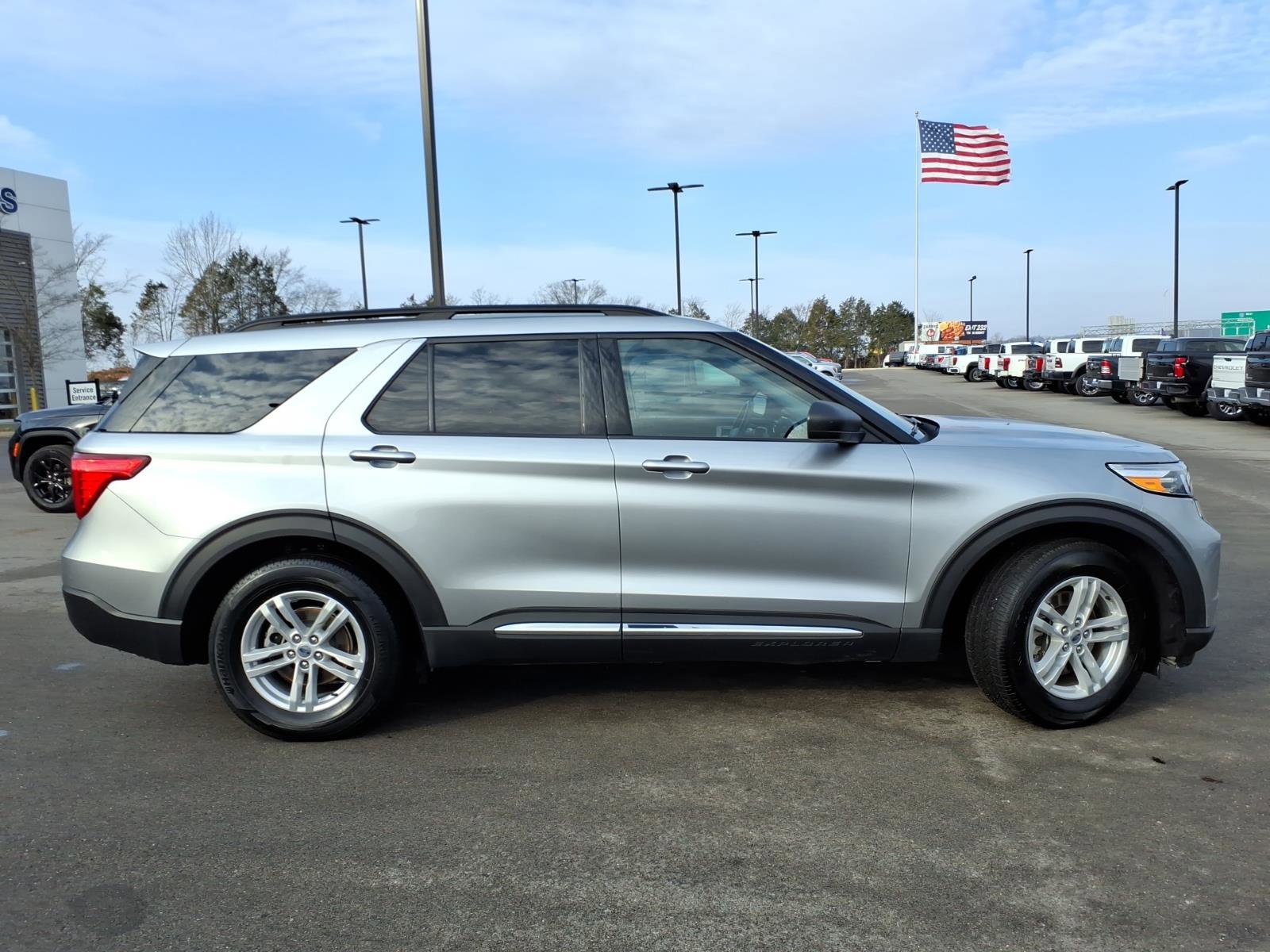 Certified 2024 Ford Explorer XLT w/ Equipment Group 202A image 6