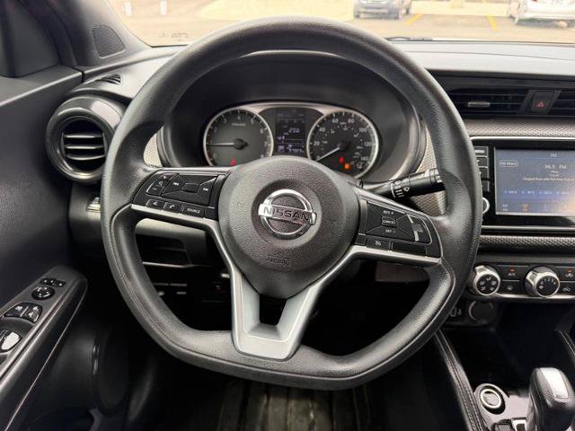 Used 2018 Nissan Kicks S FWD image 11