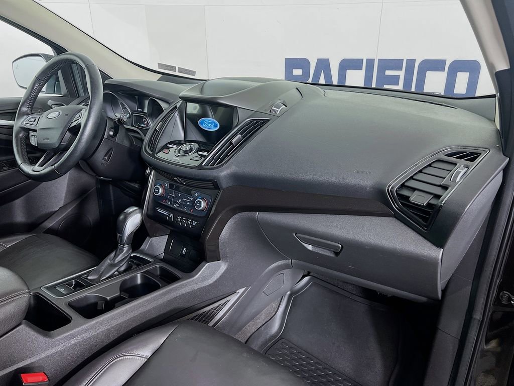 Certified 2019 Ford Escape Titanium AWD/4WD image 36