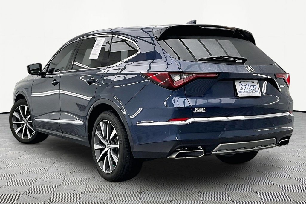 Used 2025 Acura MDX w/ Technology Package FWD image 13