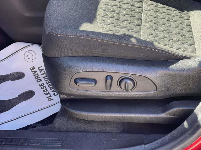 Used 2024 Chevrolet Equinox LT image 18