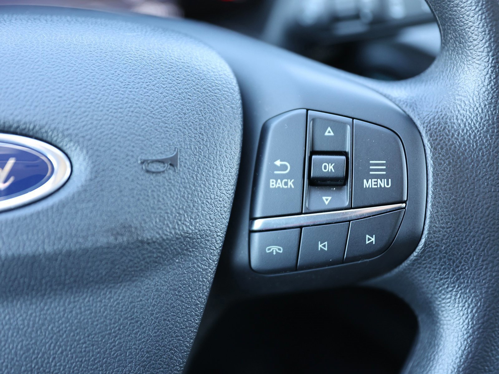 Certified 2025 Ford Escape Active image 39