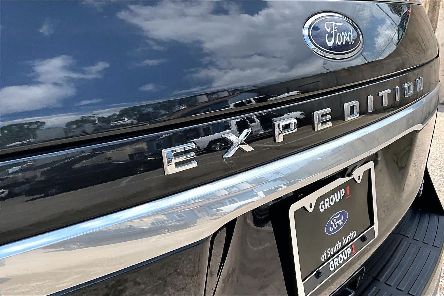 Certified 2022 Ford Expedition Max Platinum AWD/4WD image 13