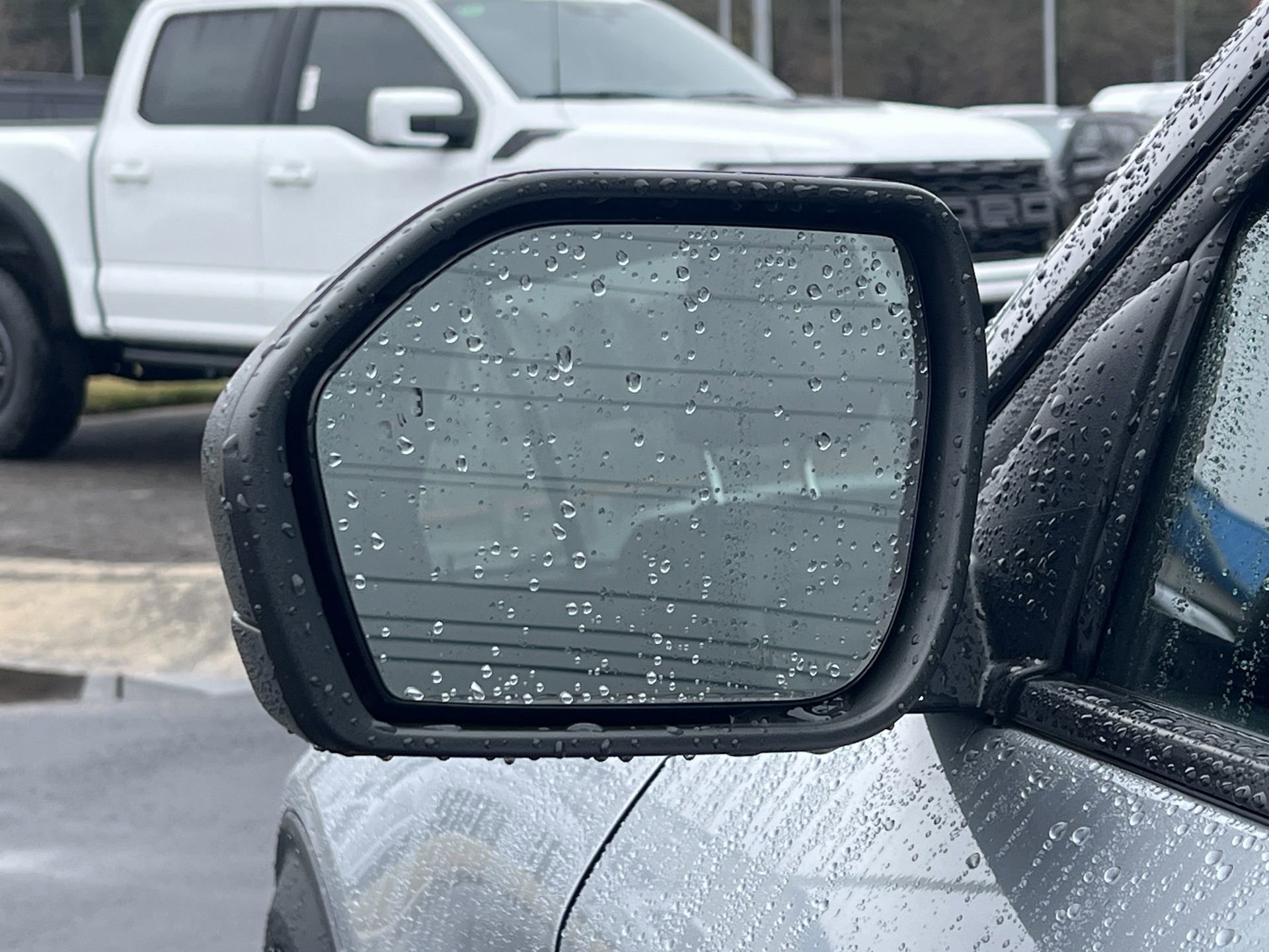 Certified 2022 Ford Explorer XLT w/ Equipment Group 202A image 29