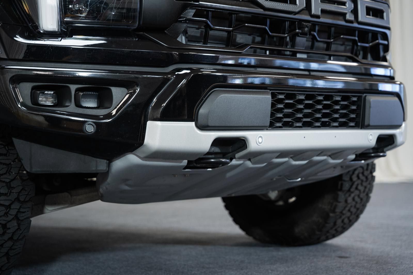 Certified 2025 Ford F150 Raptor AWD/4WD image 14
