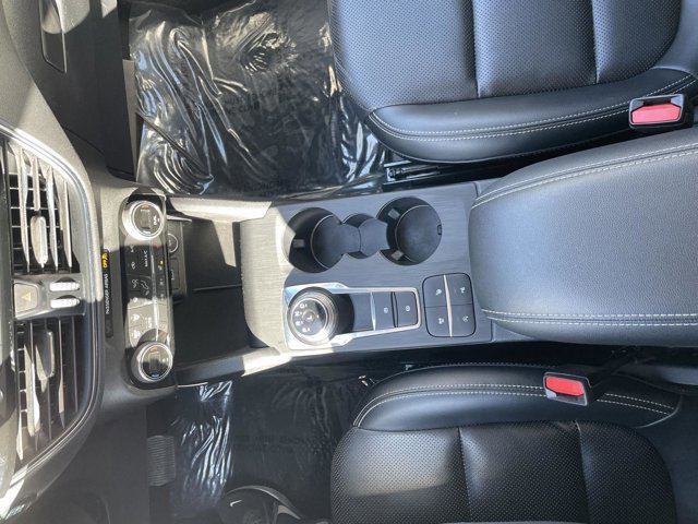 Certified 2021 Ford Escape Titanium w/ Class II Trailer Tow Package AWD/4WD image 20