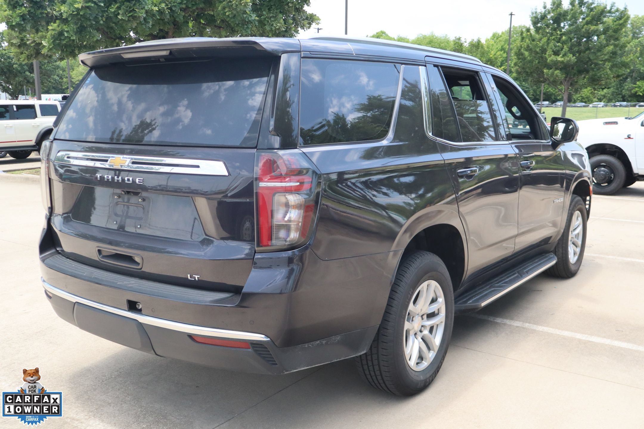 Used 2024 Chevrolet Tahoe LT AWD/4WD image 3