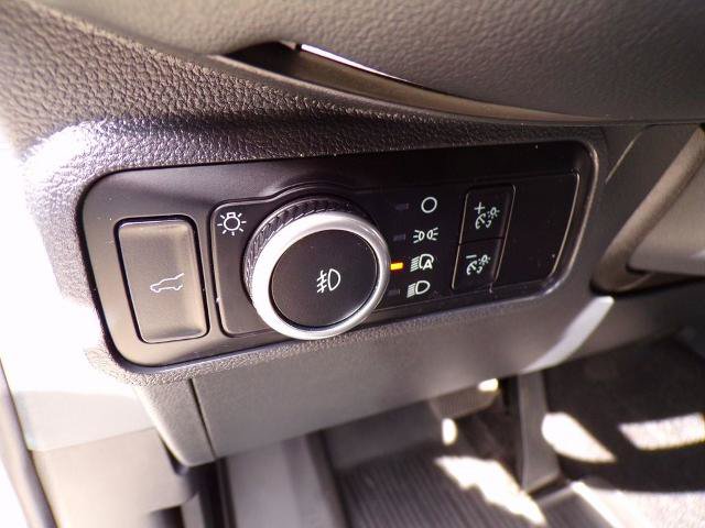 Certified 2022 Ford Explorer XLT w/ Equipment Group 202A AWD/4WD image 19