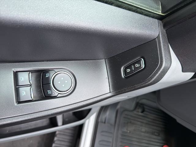Certified 2023 Ford F550 4x4 Regular Cab Super Duty image 12