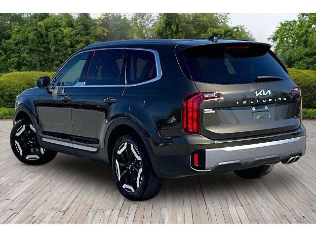 Used 2025 Kia Telluride S image 4