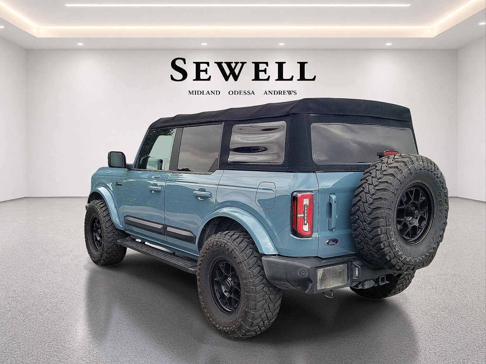 Certified 2022 Ford Bronco Outer Banks AWD/4WD image 3