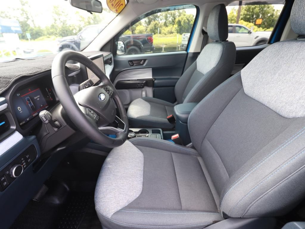 Certified 2026 Ford Maverick XLT w/ XLT Luxury Package FWD image 2