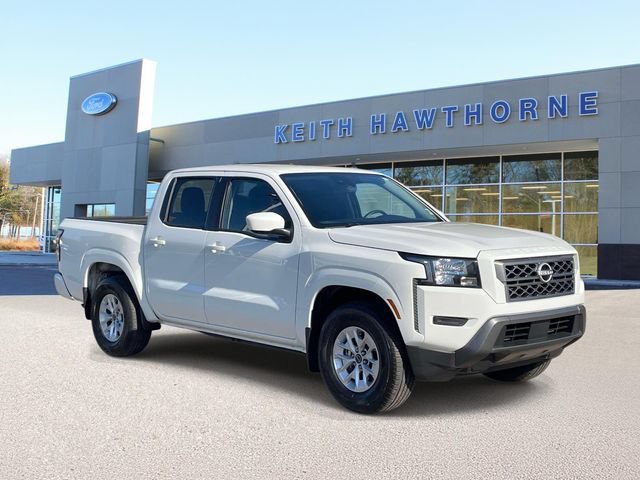 Used 2024 Nissan Frontier SV RWD image 1