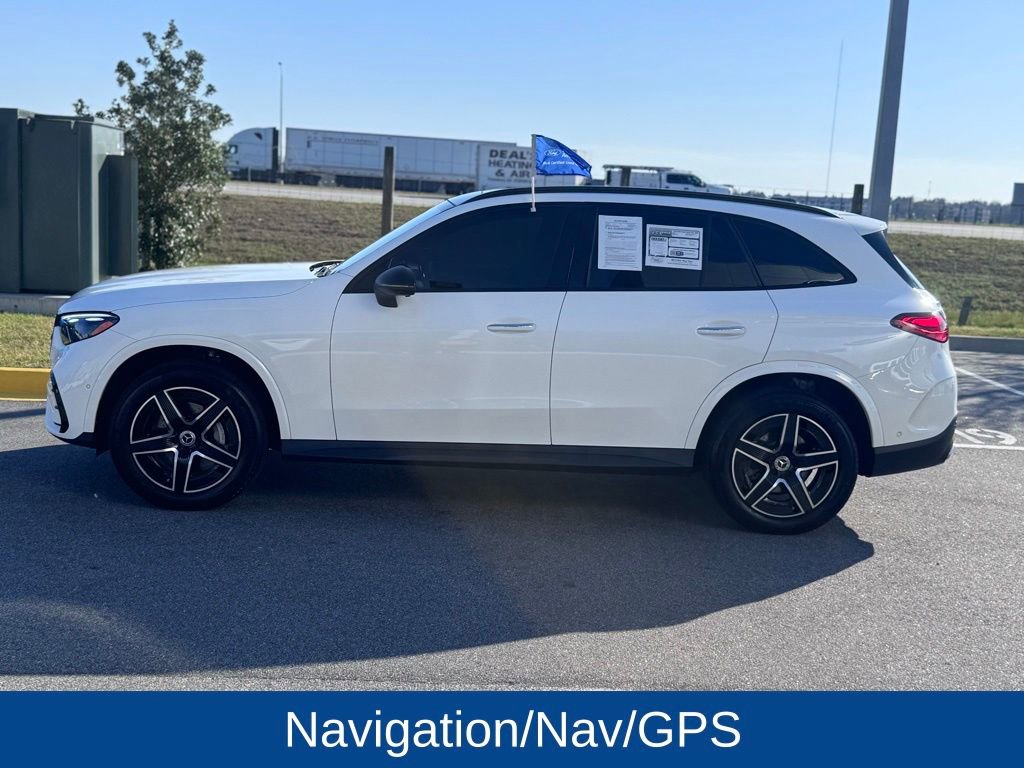Used 2024 Mercedes-Benz GLC 300 image 3