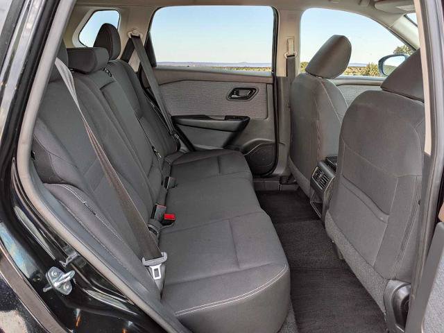 Used 2023 Nissan Rogue S AWD/4WD image 18