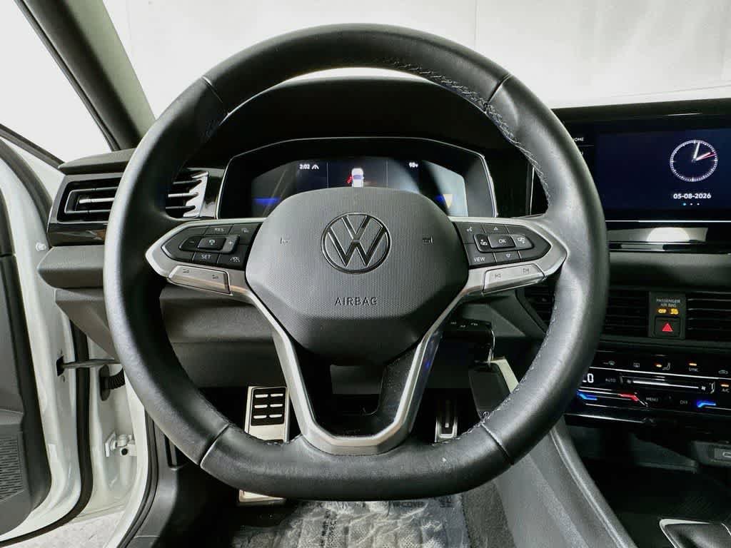 Used 2025 Volkswagen Jetta Sport FWD image 14