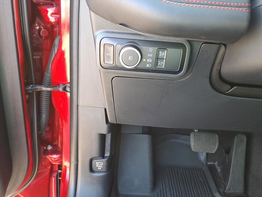 Certified 2025 Ford Explorer ST-Line w/ Premium Package image 12