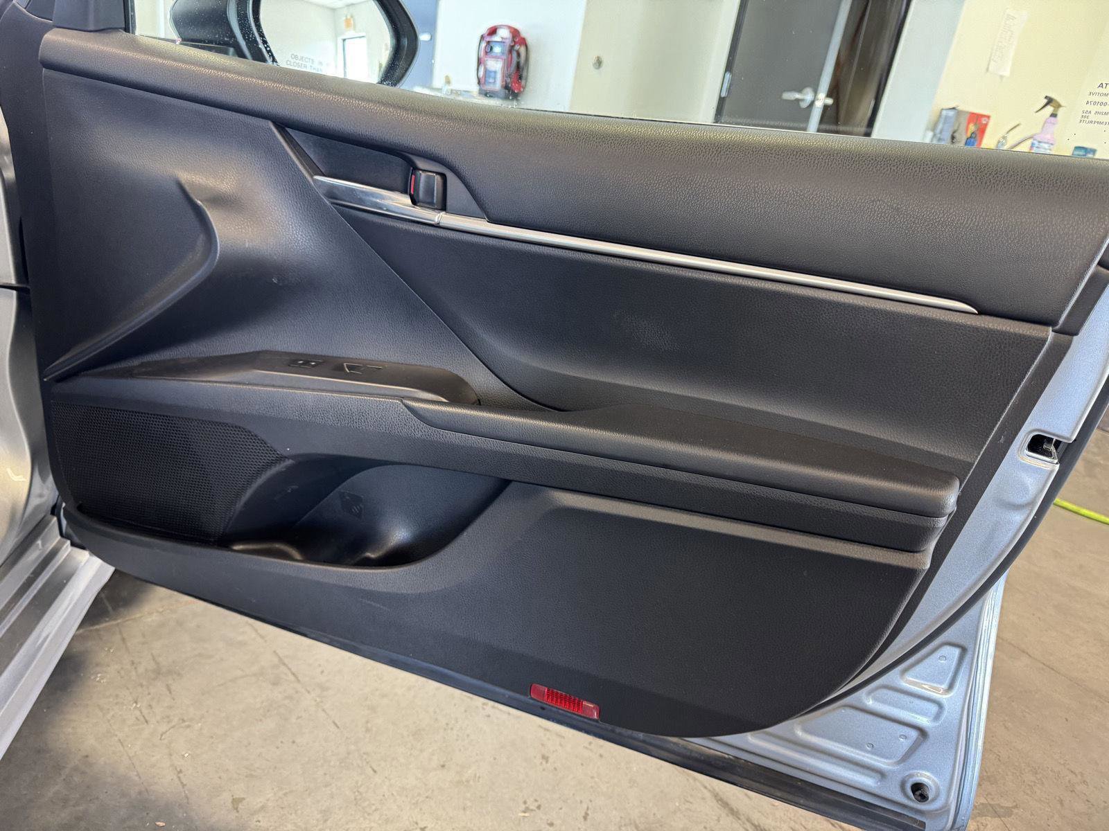 Used 2022 Toyota Camry SE FWD image 21