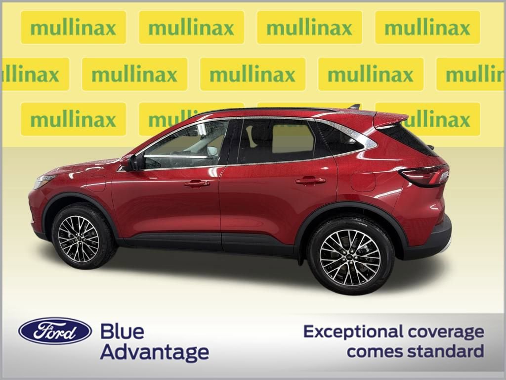 Certified 2026 Ford Escape SE w/ PHEV Premium Package image 2