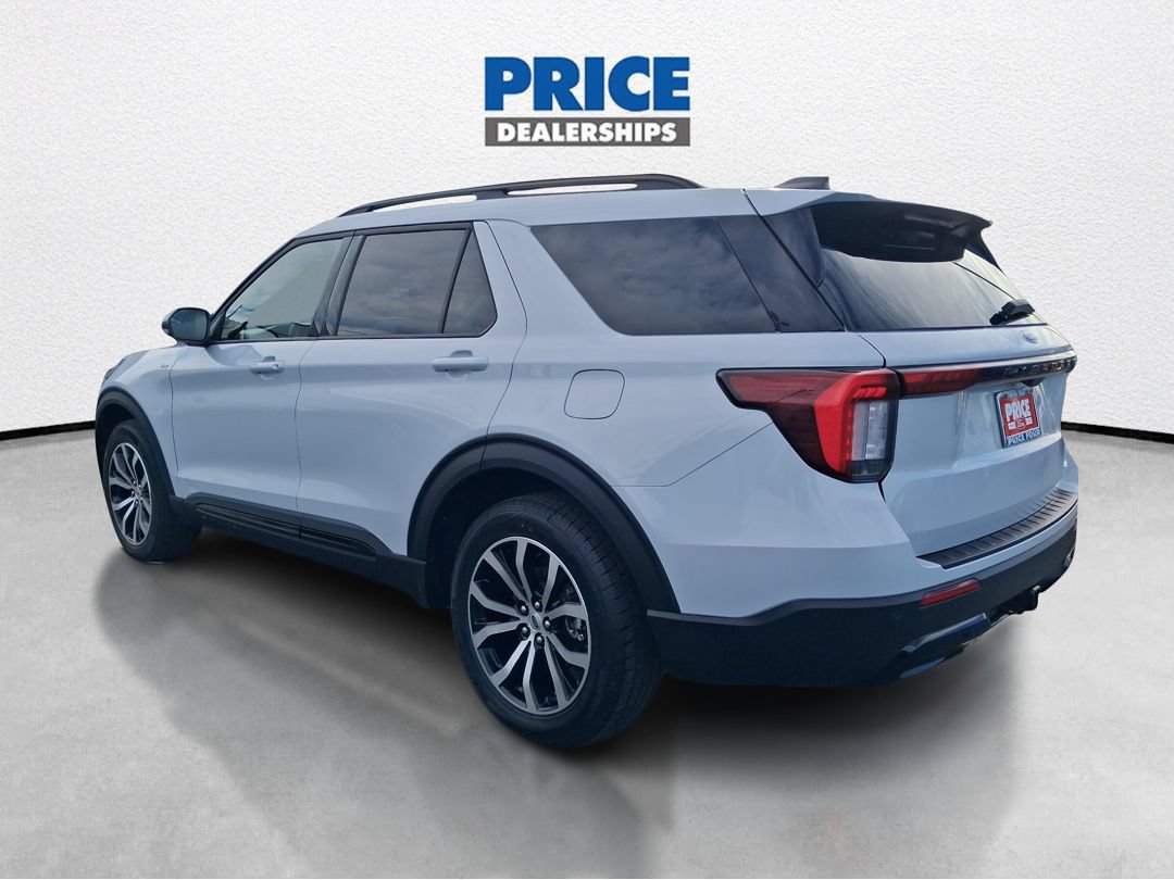 Certified 2026 Ford Explorer ST-Line AWD/4WD image 8
