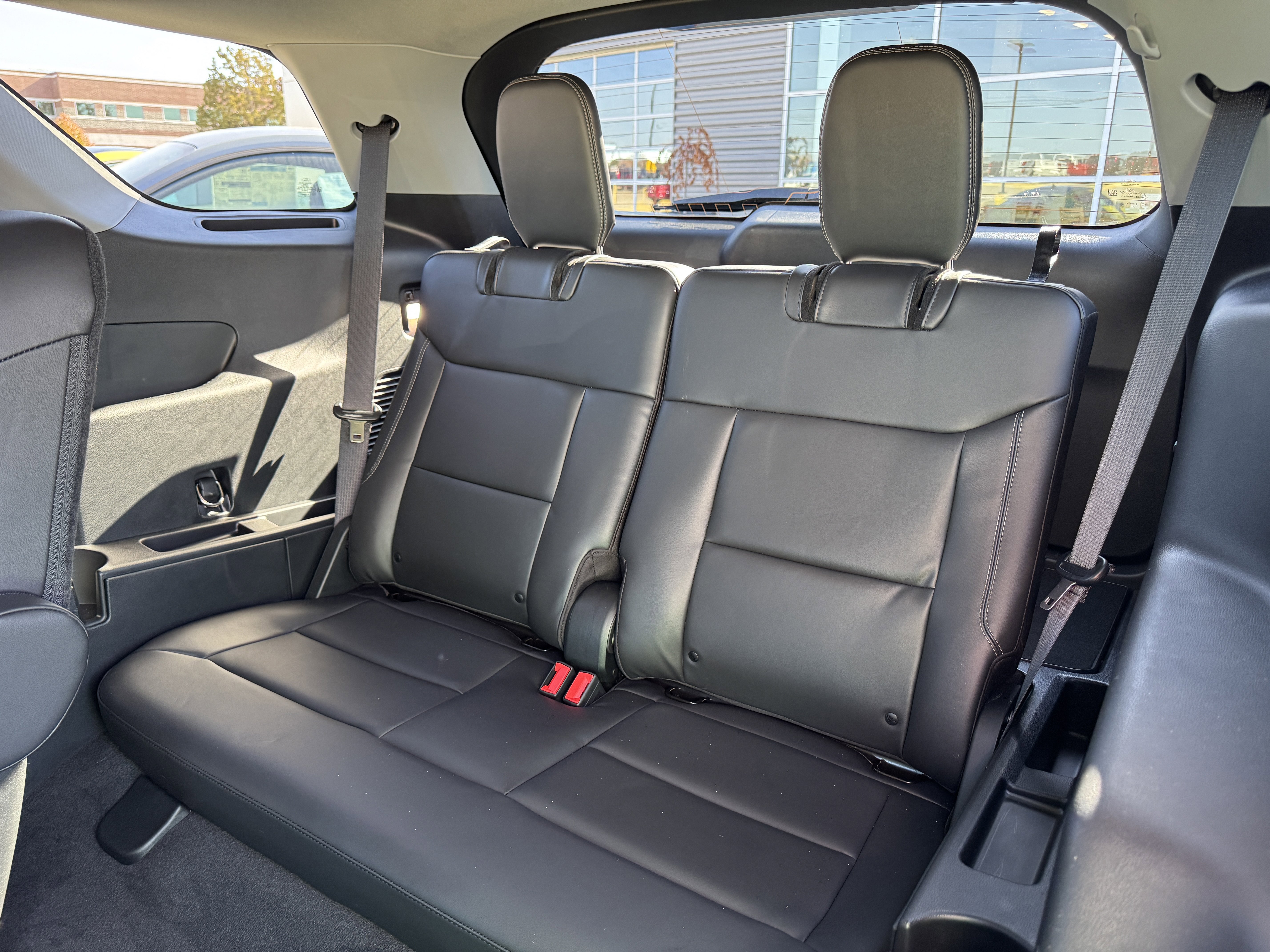 Certified 2022 Ford Explorer XLT w/ Equipment Group 202A image 36