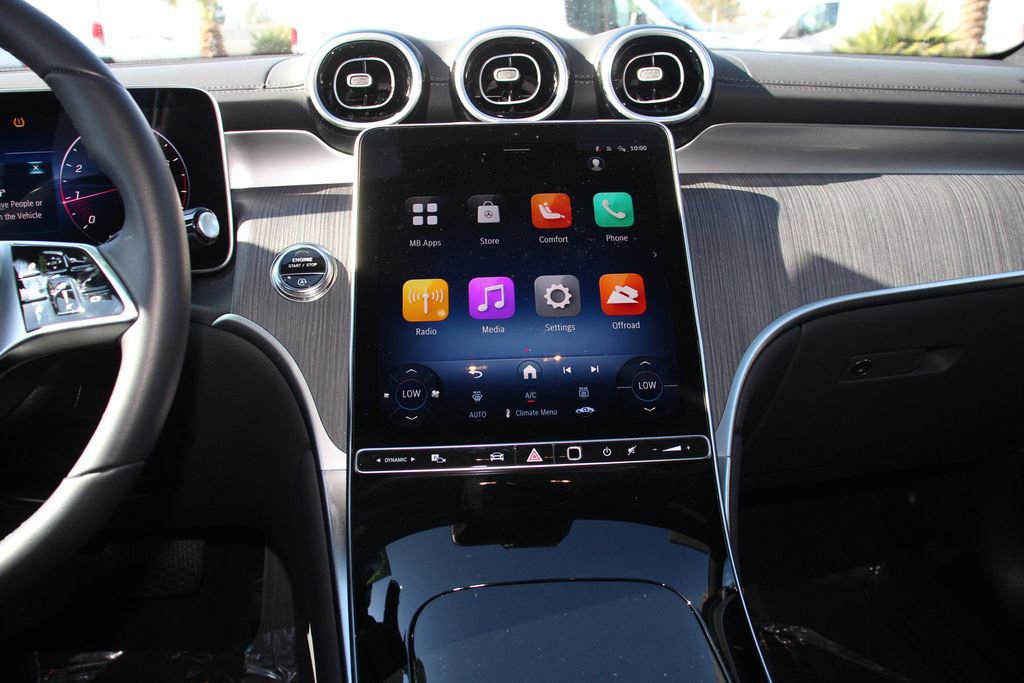 Used 2025 Mercedes-Benz GLC 300 4MATIC image 18