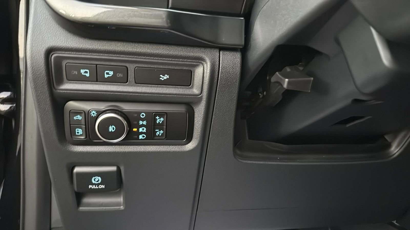 Certified 2023 Ford F150 XLT w/ Equipment Group 302A High image 18