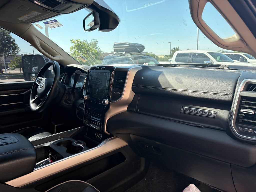 Used 2024 RAM 3500 Laramie w/ Towing Technology Group AWD/4WD image 30