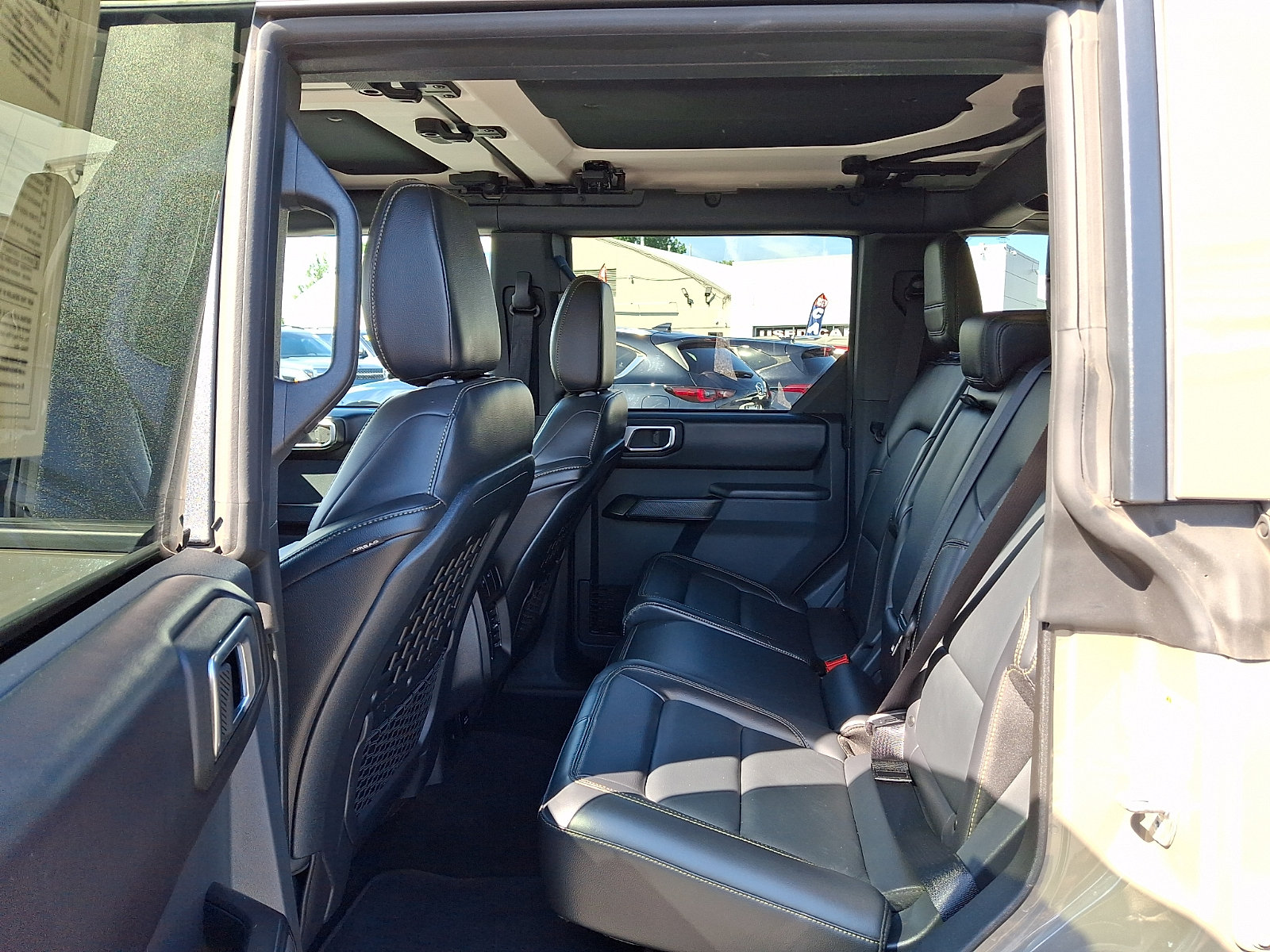 Certified 2025 Ford Bronco Badlands AWD/4WD image 10