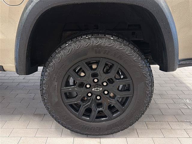 Used 2024 Chevrolet Colorado Trail Boss w/ Technology Package AWD/4WD image 21