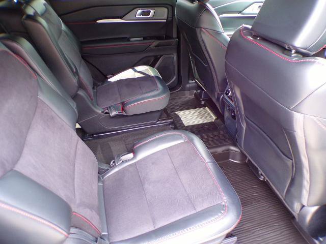 Certified 2025 Ford Explorer ST AWD/4WD image 8
