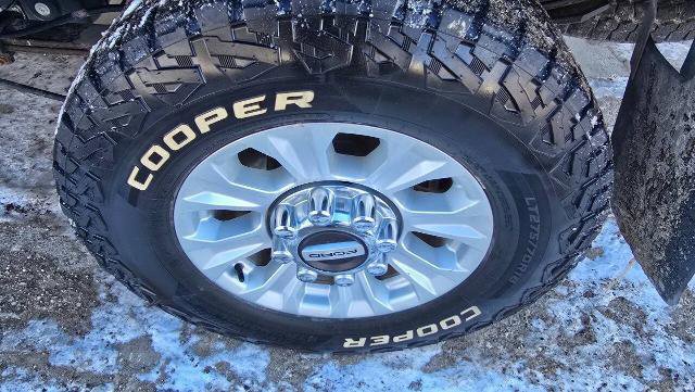 Certified 2020 Ford F250 XL w/ STX Appearance Package image 17