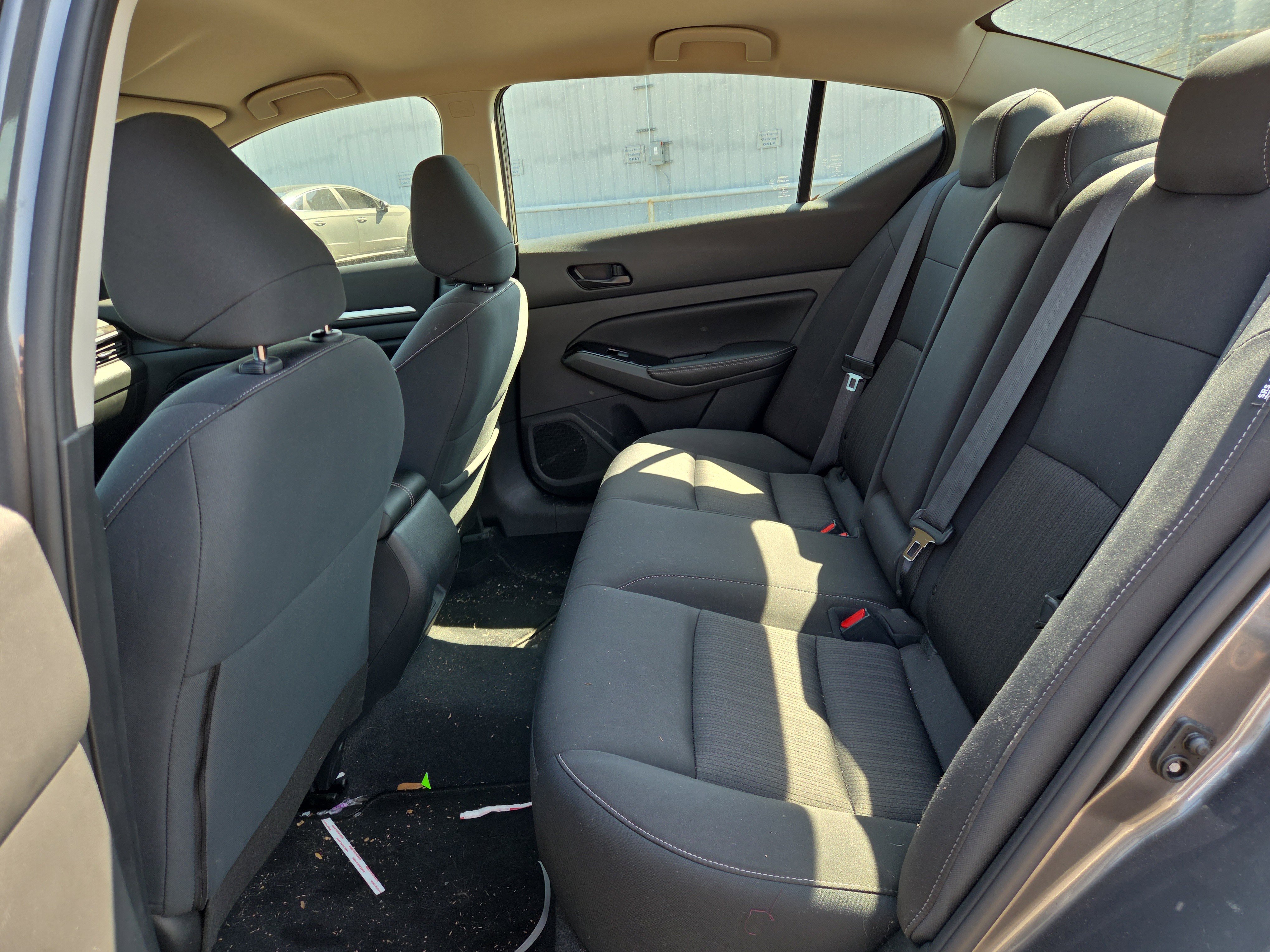 Used 2023 Nissan Altima 2.5 SV FWD image 11