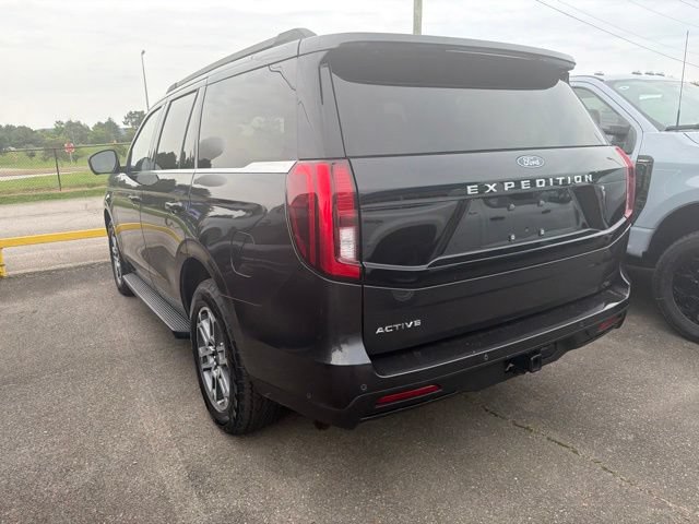 Certified 2025 Ford Expedition Active AWD/4WD image 16