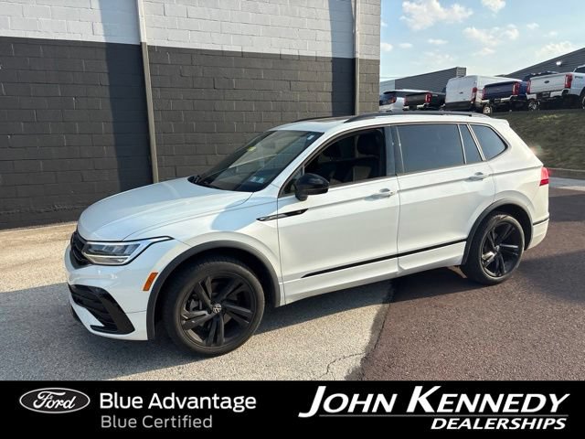 Used 2023 Volkswagen Tiguan SE R-Line AWD/4WD image 5