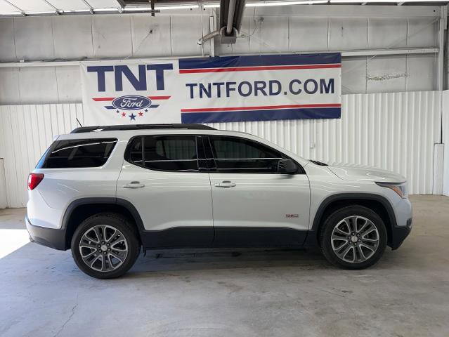 Used 2017 GMC Acadia SLT AWD/4WD image 1