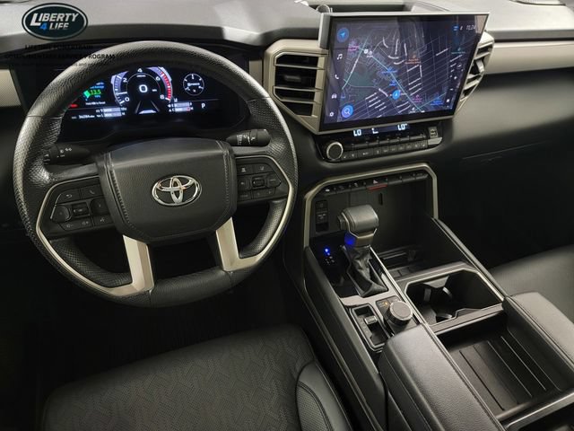 Used 2025 Toyota Tundra Limited AWD/4WD image 31