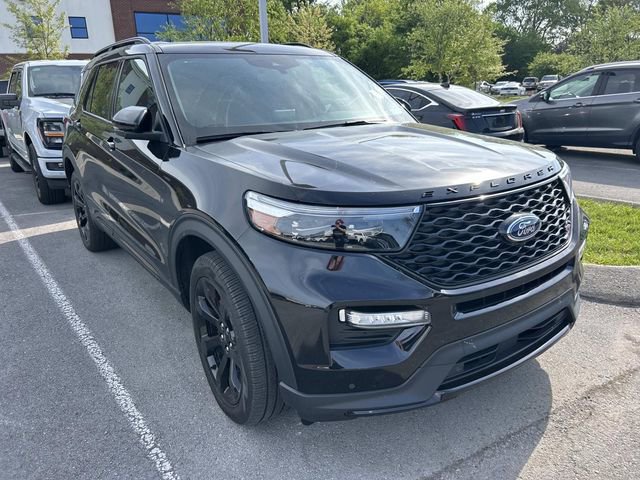 Certified 2023 Ford Explorer ST w/ Equipment Group 401A AWD/4WD image 3