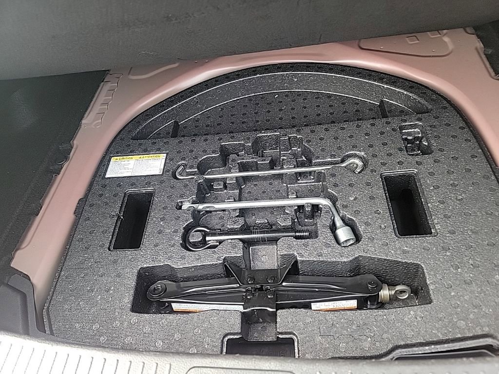 Used 2020 Toyota Corolla SE image 35