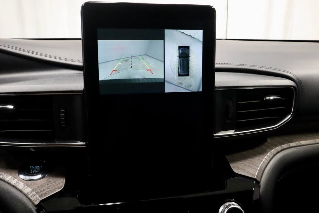 Certified 2022 Ford Explorer Platinum w/ Equipment Group 601A image 9