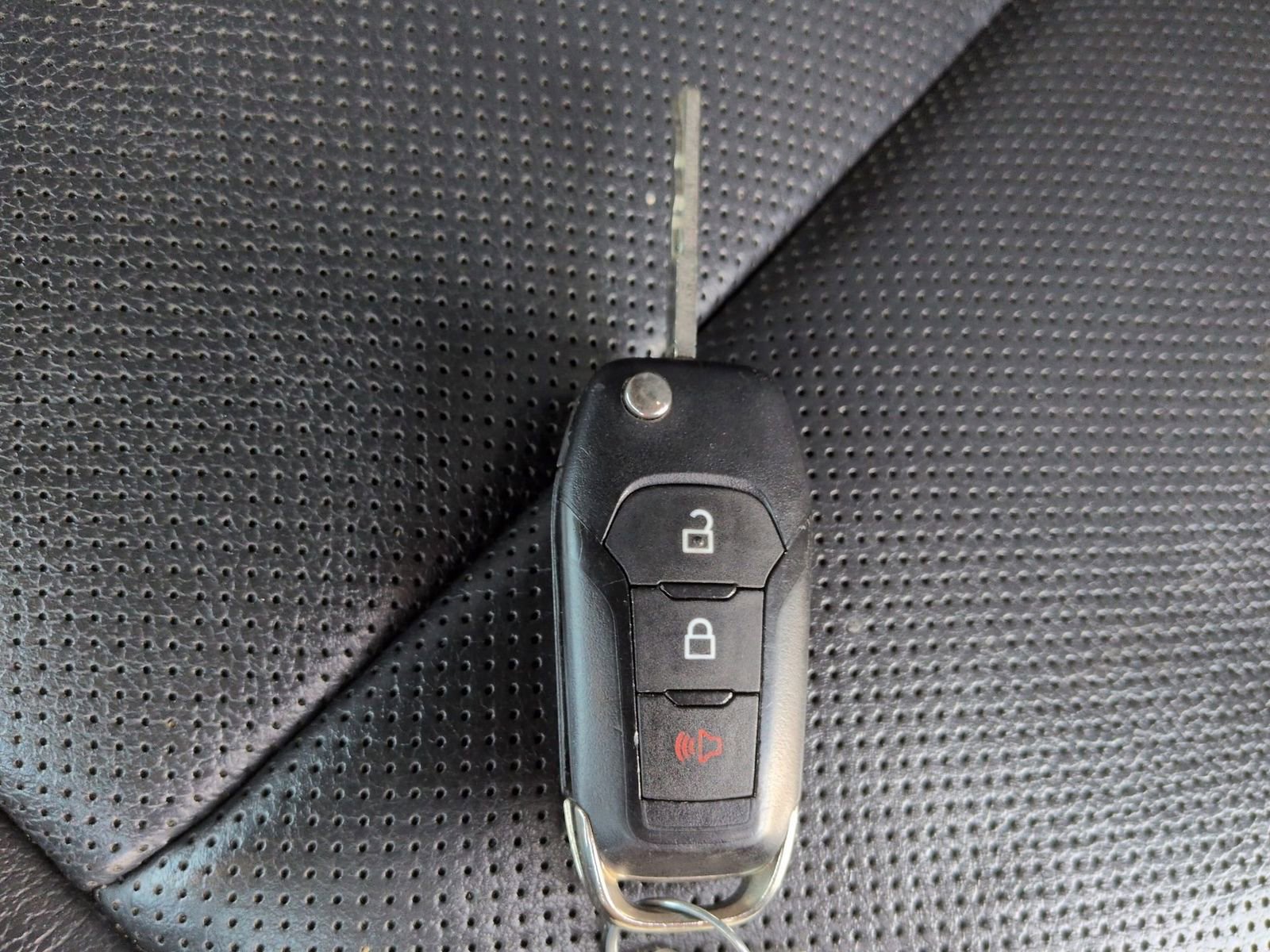 Certified 2022 Ford F250 Lariat w/ Black Appearance Package image 42