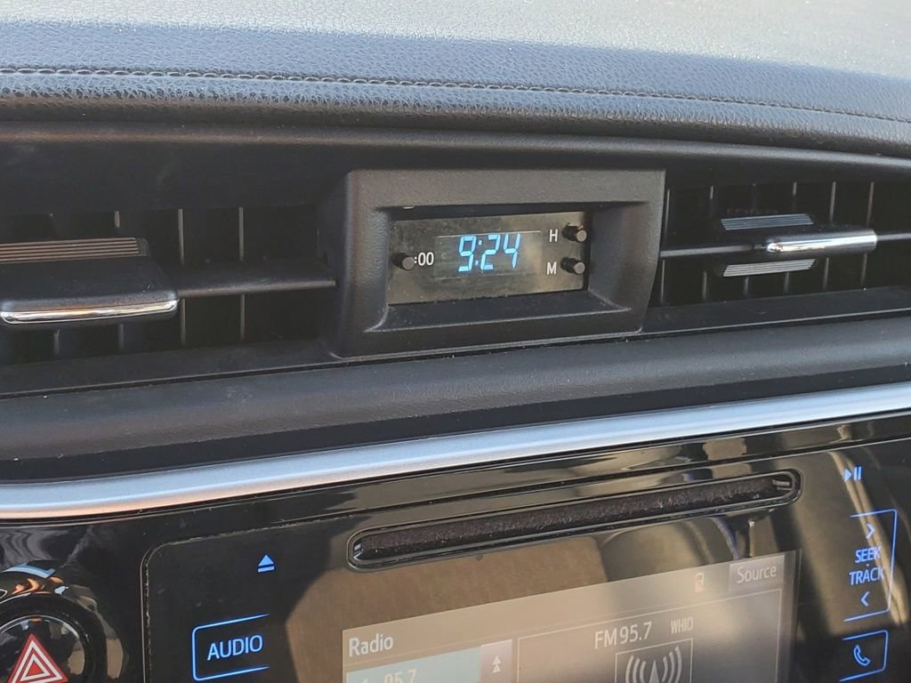 Used 2017 Toyota Corolla L image 22